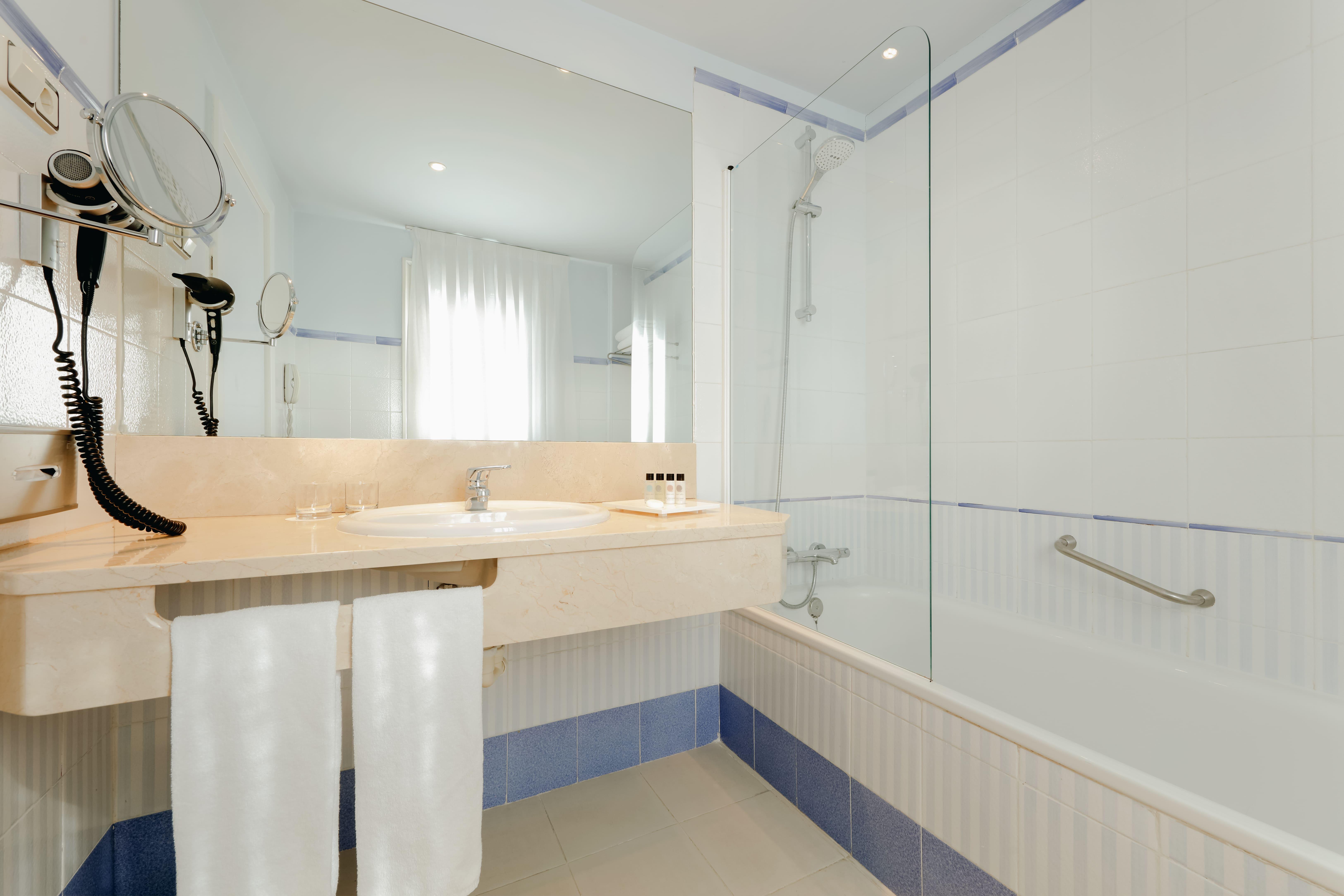 Abba Euskalduna Hotel Bilbao Luaran gambar